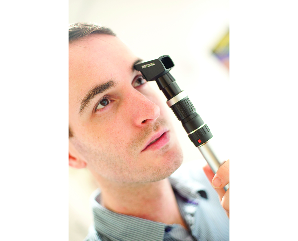 Keeler 2.8V Dry cell professional Retinoscope Halogen - Image 3